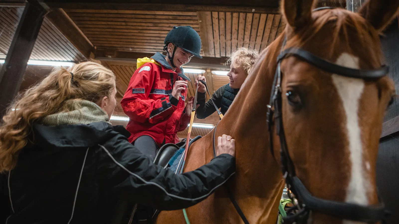 Prins Willem Alexander manege - Vereniging Paardrijden Gehandicapten foto 3
