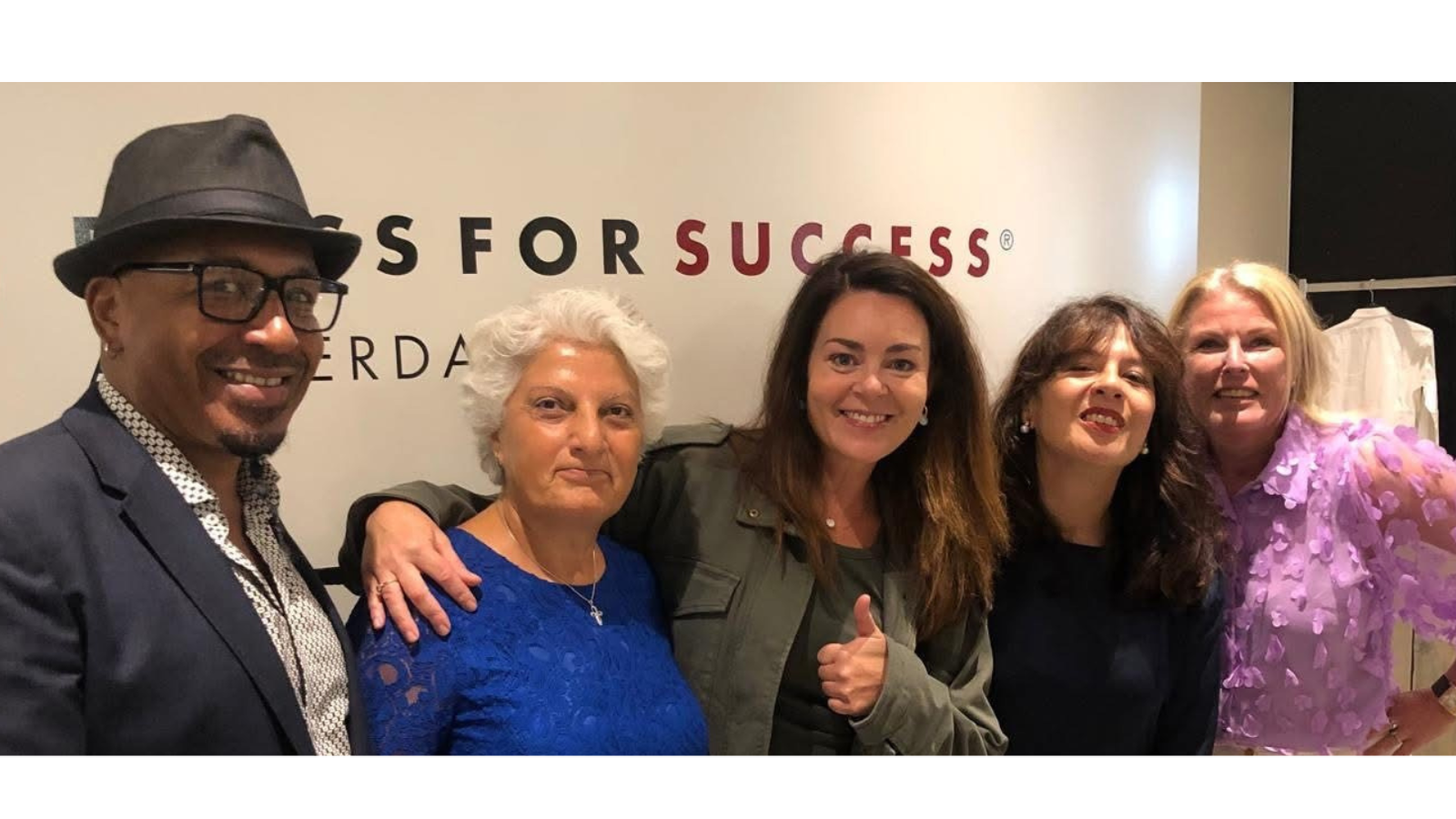 Dress for Success Amsterdam foto 1
